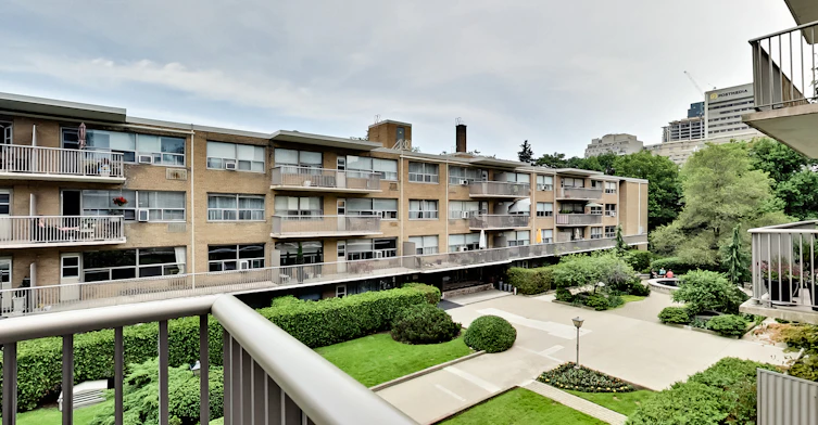 0119-11 Elm Avenue, Toronto, ON, M4W 1N1 - 30