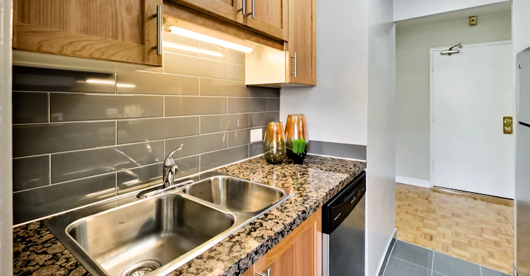 0119-11 Elm Avenue, Toronto, ON, M4W 1N1 - 31