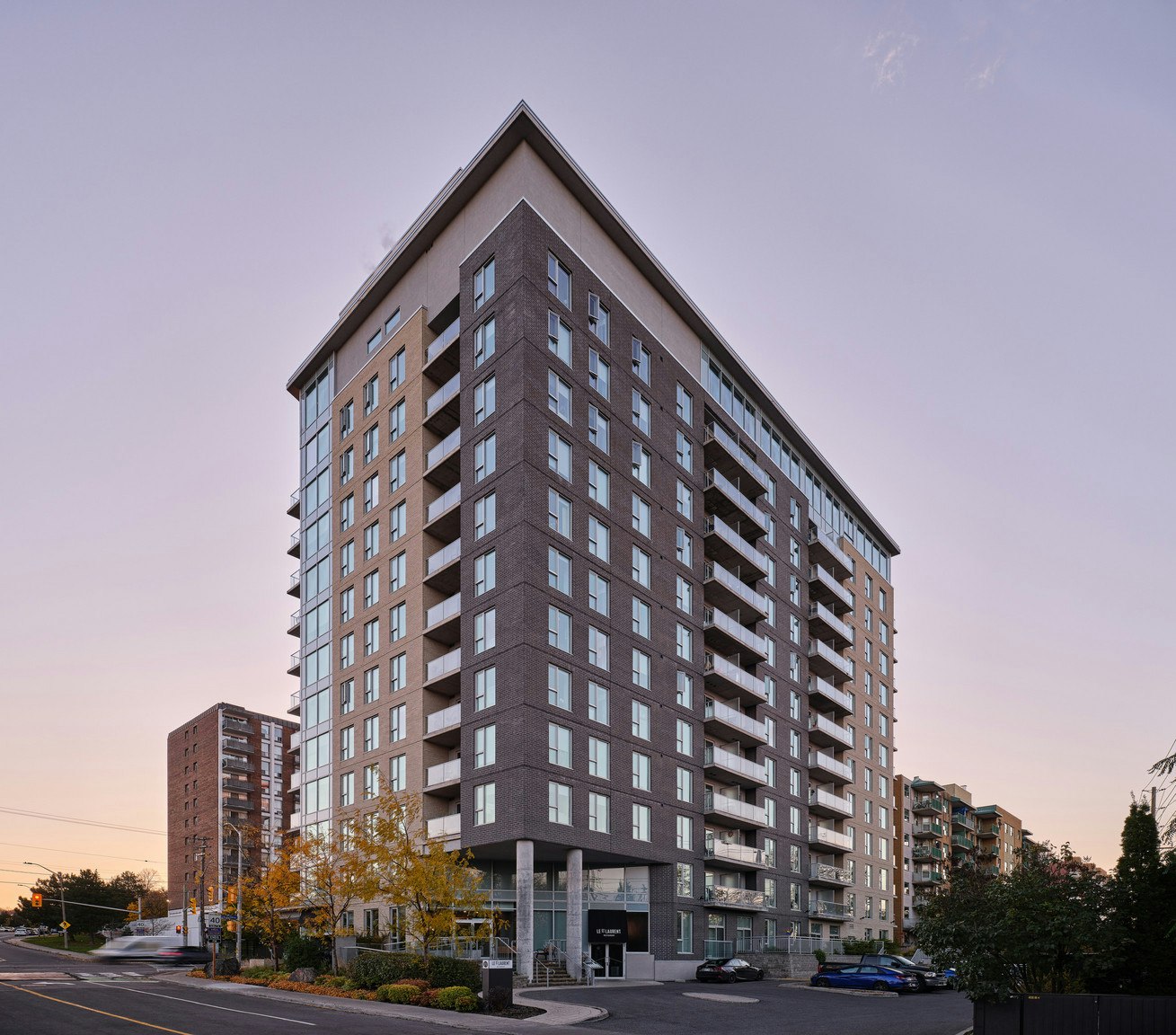 812-460 St Laurent Boulevard, Ottawa, ON, K1K 4Z2 - 3