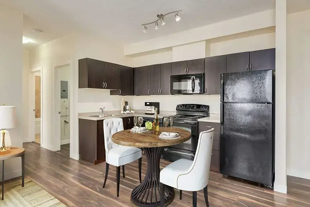 209-4820 17 Avenue NW, Calgary, AB, T3B 0P6 - 4
