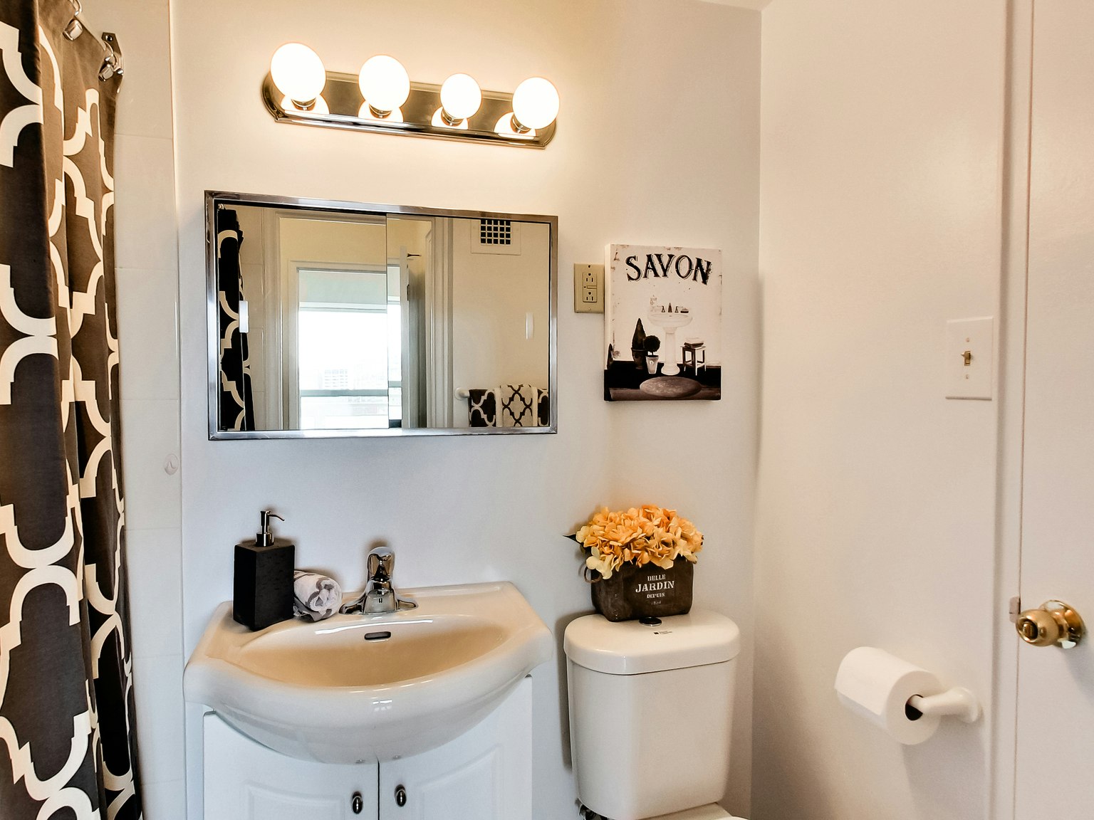 0205-23 Lascelles Boulevard, Toronto, ON, M4V 2B9 - 48