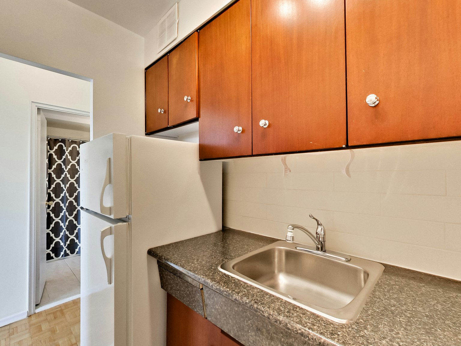 0404-23 Lascelles Boulevard, Toronto, ON, M4V 2B9 - 18