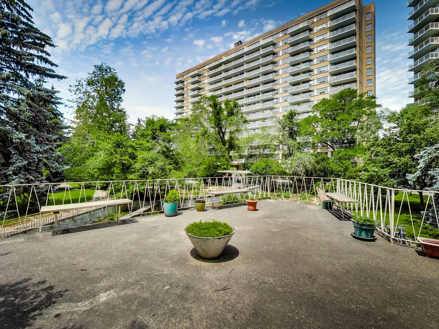 0404-23 Lascelles Boulevard, Toronto, ON, M4V 2B9 - 11