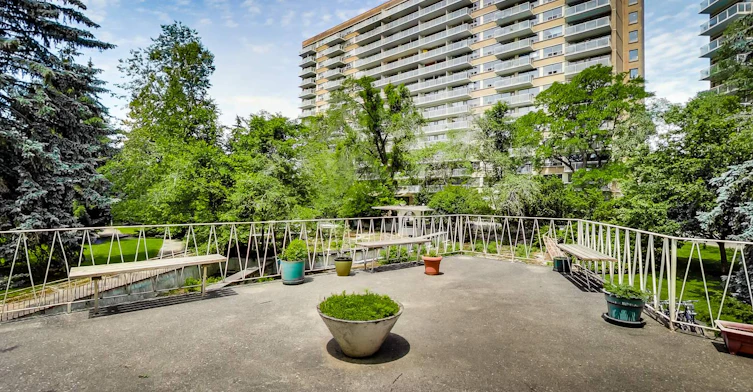 0404-23 Lascelles Boulevard, Toronto, ON, M4V 2B9 - 11