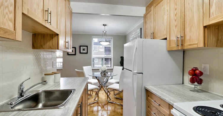 0405-460 Eglinton Avenue East, Toronto, ON, M4P 1M3 - 43