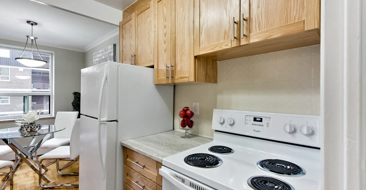 0102-460 Eglinton Avenue East, Toronto, ON, M4P 1M3 - 50