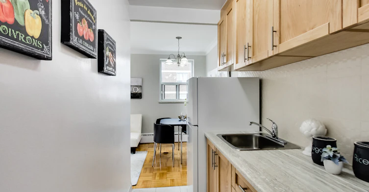 0102-460 Eglinton Avenue East, Toronto, ON, M4P 1M3 - 28