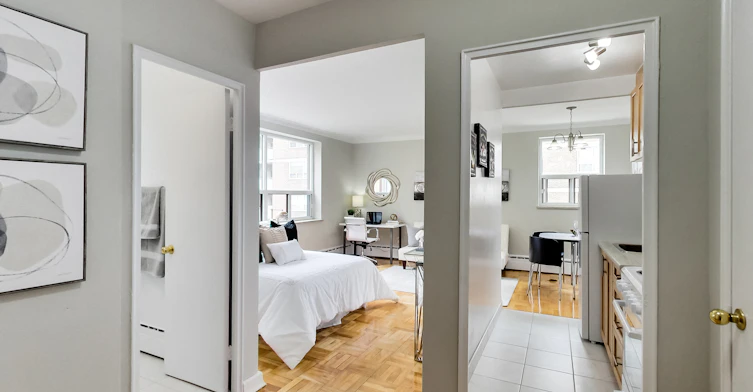 0102-460 Eglinton Avenue East, Toronto, ON, M4P 1M3 - 39
