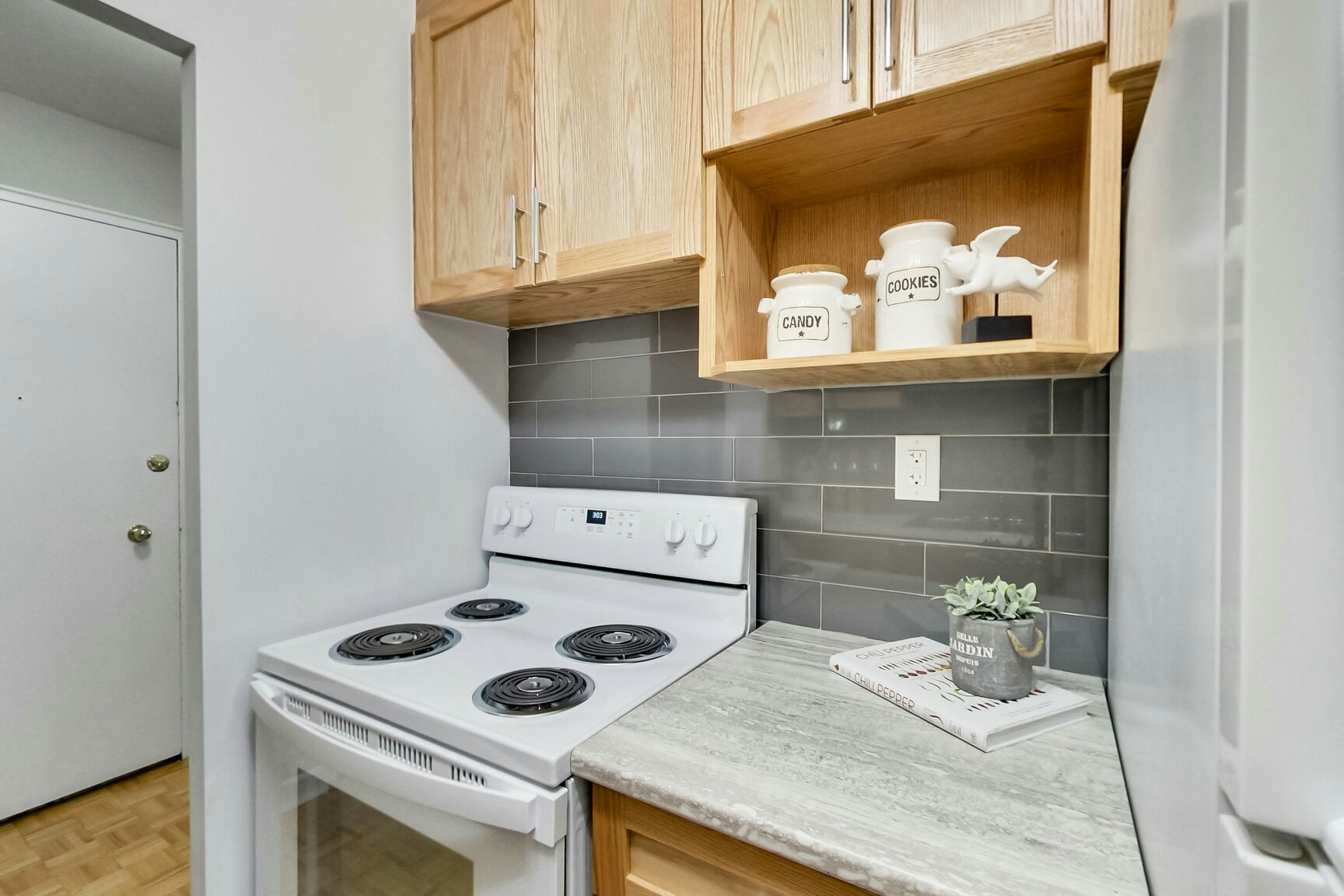 0102-460 Eglinton Avenue East, Toronto, ON, M4P 1M3 - 86