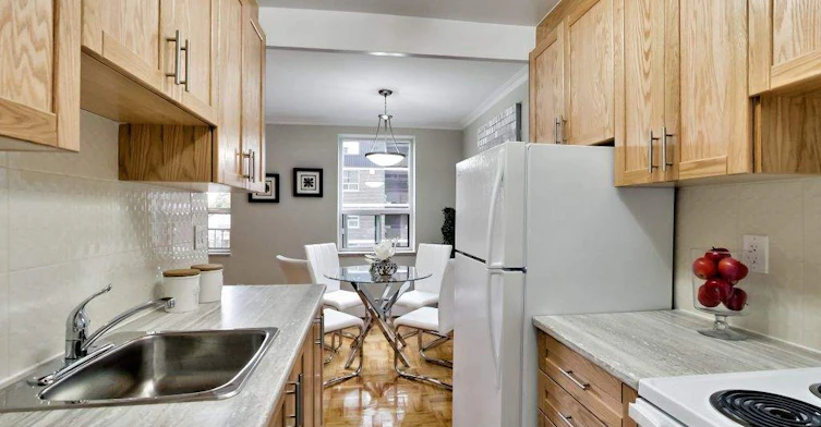 0102-460 Eglinton Avenue East, Toronto, ON, M4P 1M3 - 11
