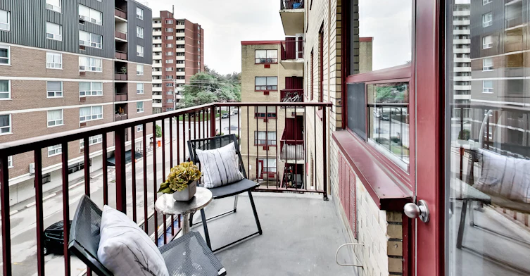 0102-460 Eglinton Avenue East, Toronto, ON, M4P 1M3 - 42