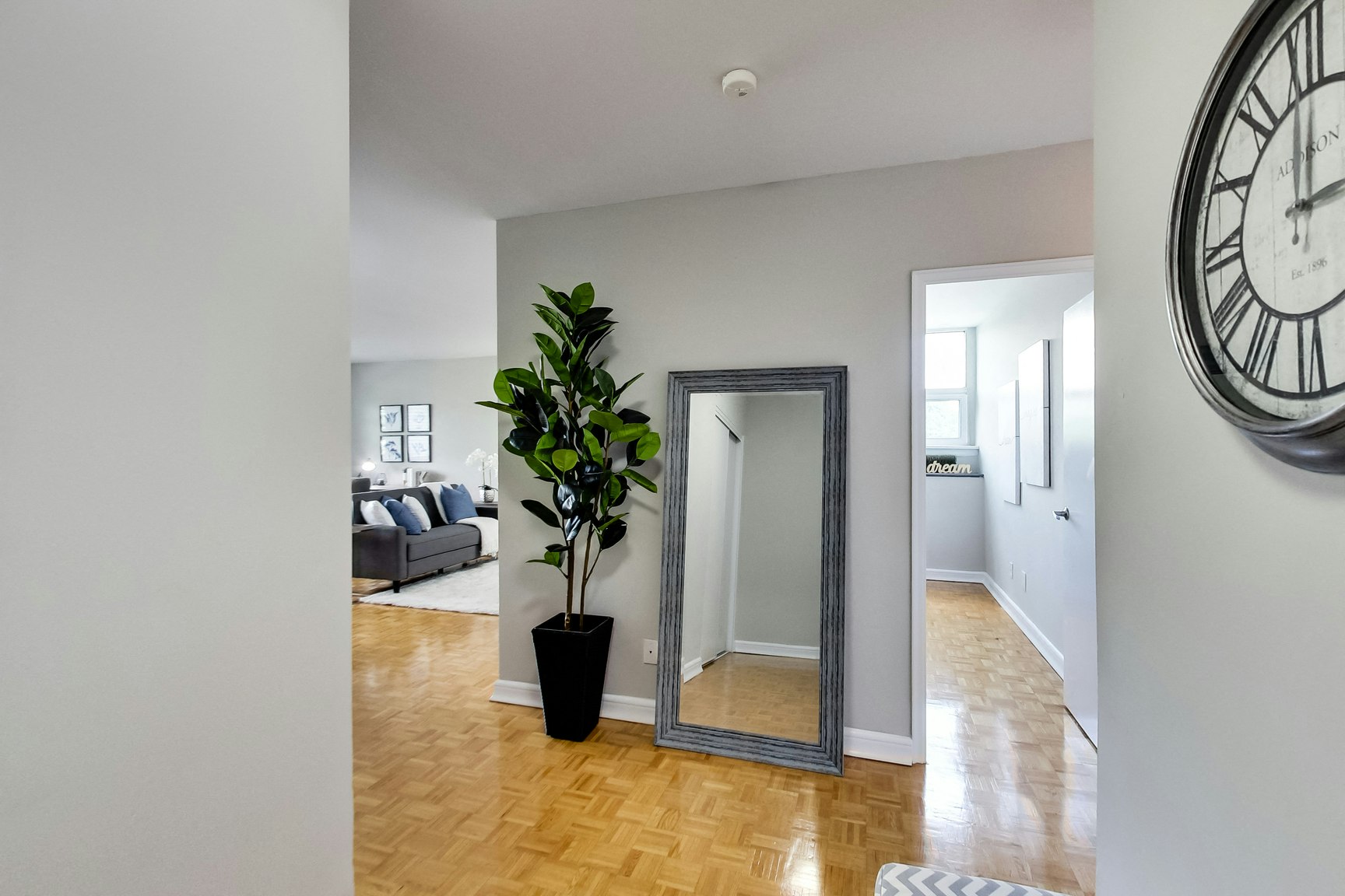 0201-630 Roselawn Avenue, Toronto, ON, M5N 1K8 - 59