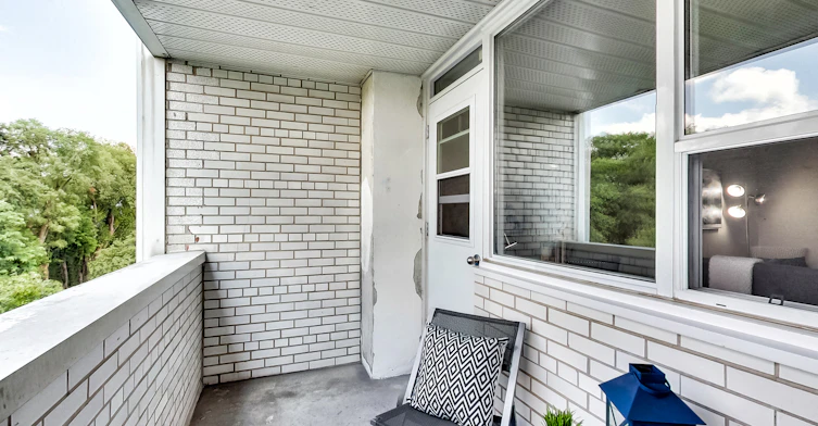 0201-630 Roselawn Avenue, Toronto, ON, M5N 1K8 - 79