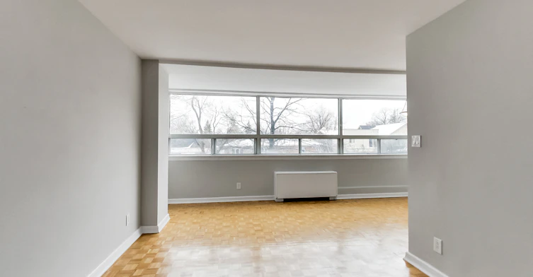 0201-630 Roselawn Avenue, Toronto, ON, M5N 1K8 - 12