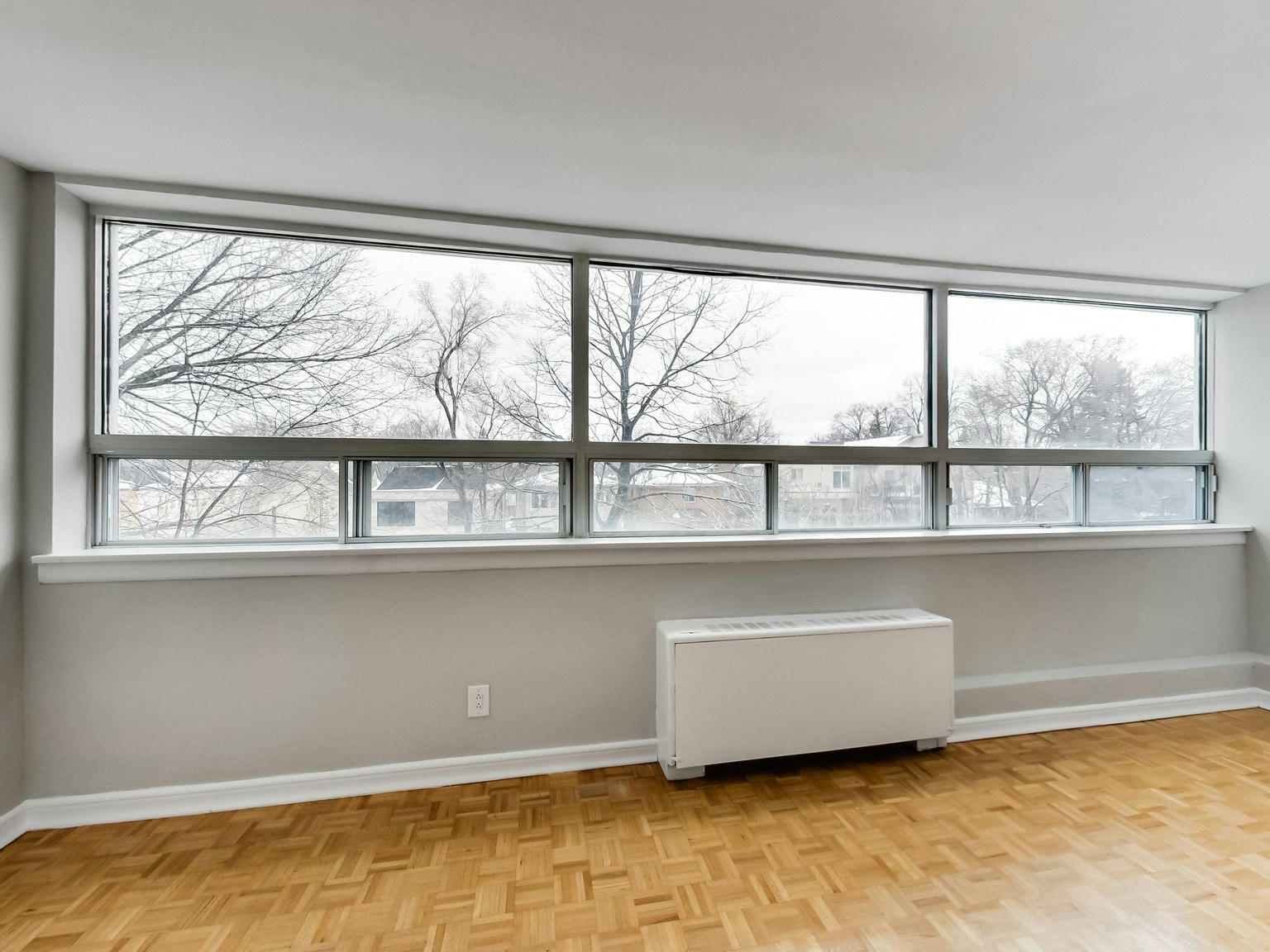 0201-630 Roselawn Avenue, Toronto, ON, M5N 1K8 - 19