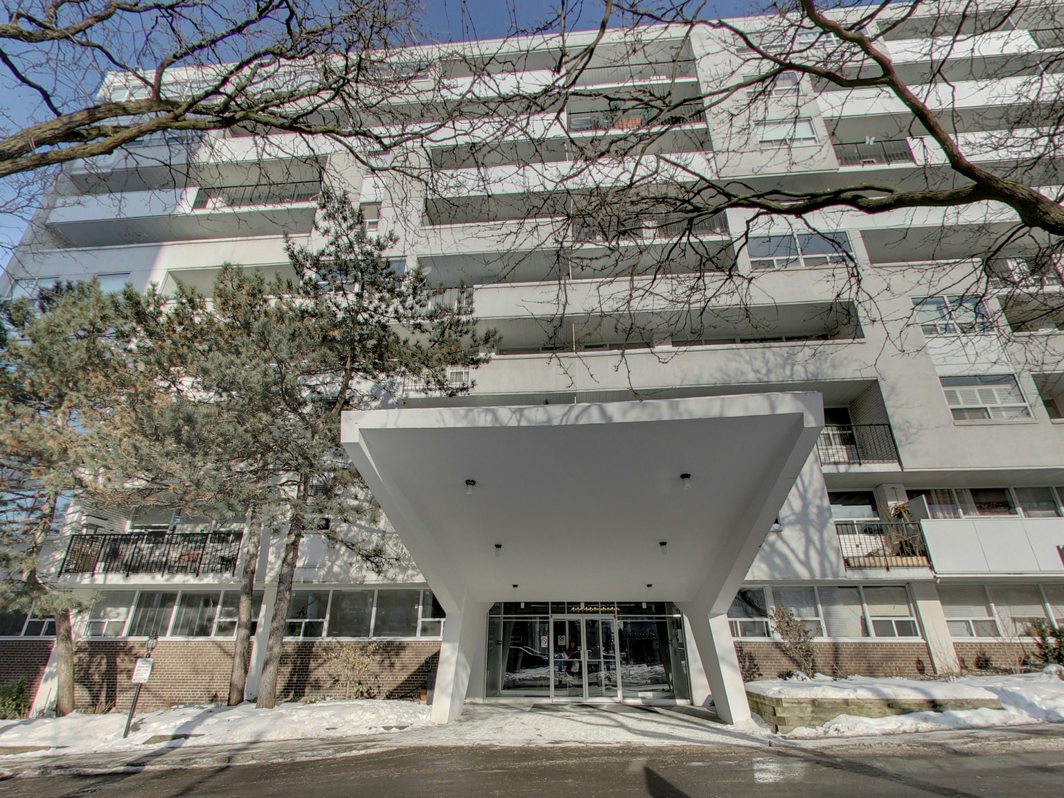 0201-630 Roselawn Avenue, Toronto, ON, M5N 1K8 - 2