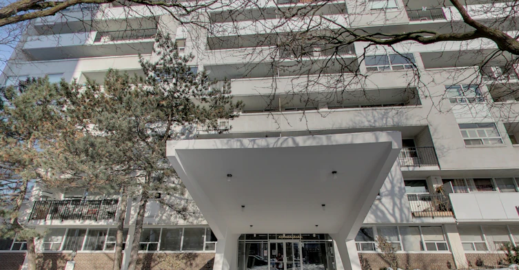 0201-630 Roselawn Avenue, Toronto, ON, M5N 1K8 - 2