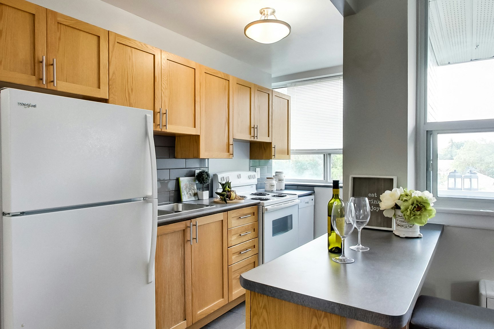 0201-630 Roselawn Avenue, Toronto, ON, M5N 1K8 - 75
