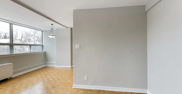0201-630 Roselawn Avenue, Toronto, ON, M5N 1K8 - 13