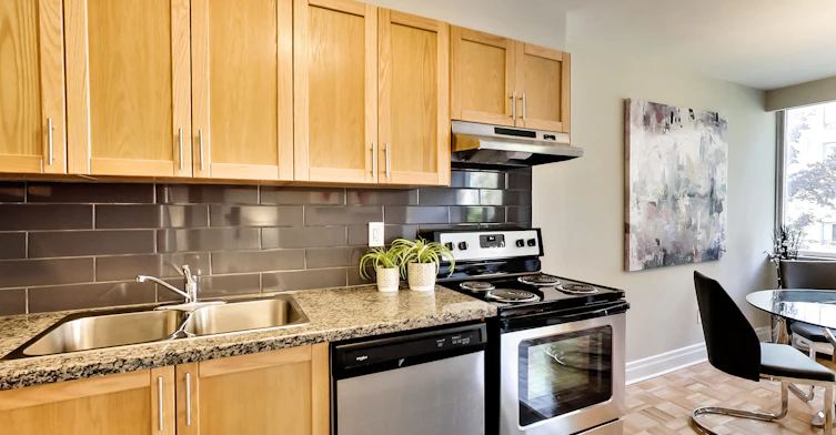 0307-680 Roselawn Avenue, Toronto, ON, M5N 1L3 - 31
