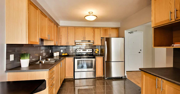 0307-680 Roselawn Avenue, Toronto, ON, M5N 1L3 - 153