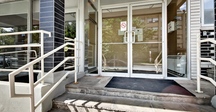 0501-680 Roselawn Avenue, Toronto, ON, M5N 1L3 - 47