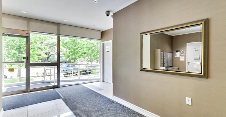 0203-680 Roselawn Avenue, Toronto, ON, M5N 1L3 - 41