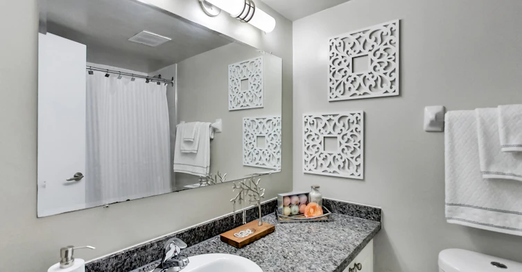 0509-660 Briar Hill Avenue, Toronto, ON, M6B 1L2 - 18