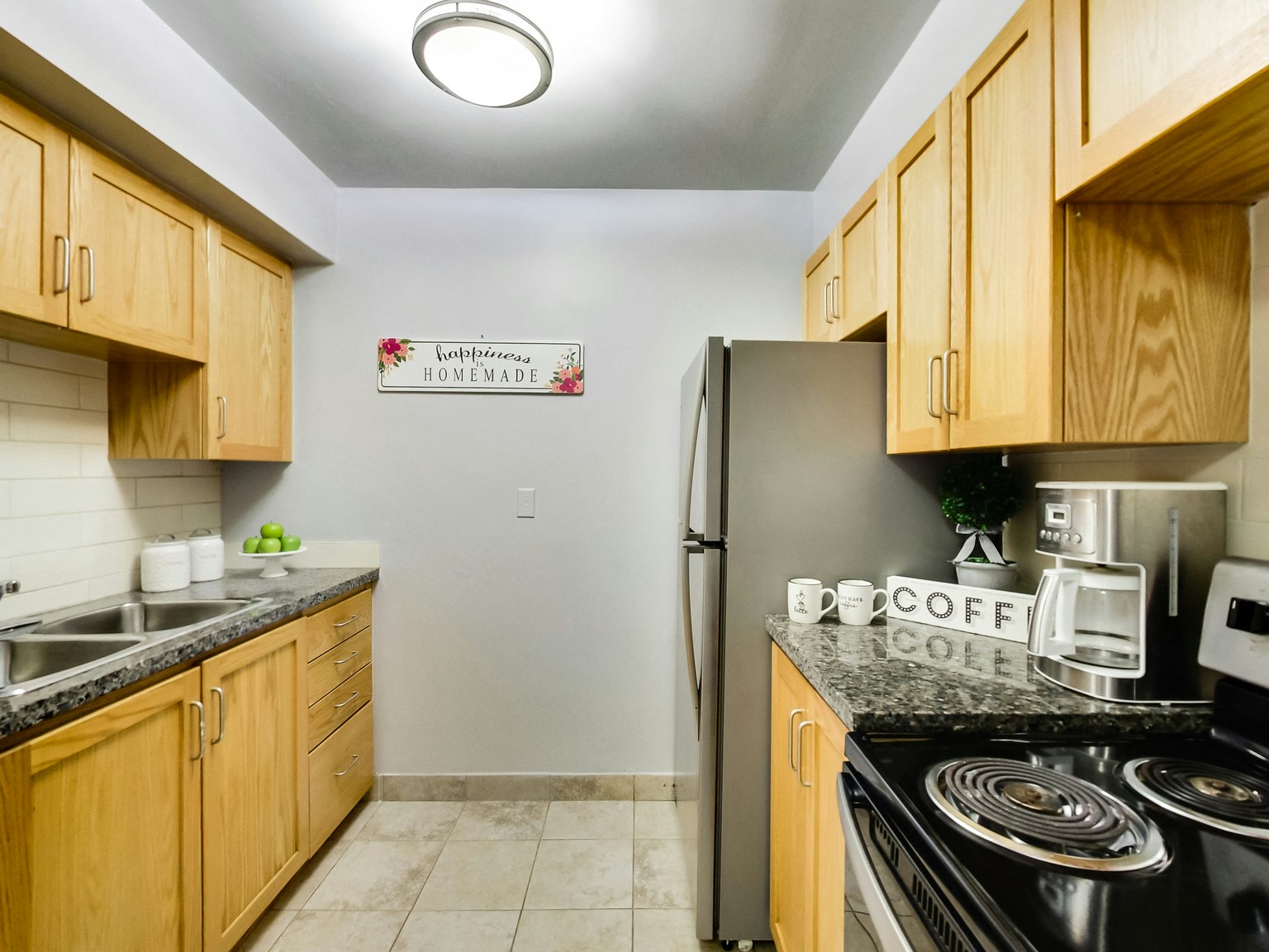 0201-660 Briar Hill Avenue, Toronto, ON, M6B 1L2 - 17