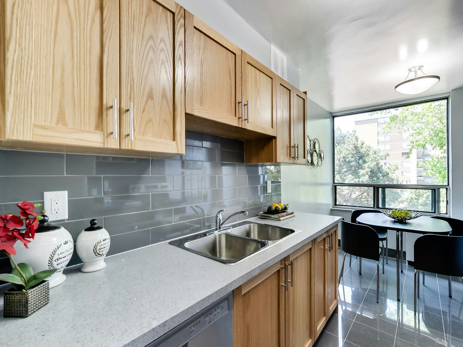0201-660 Briar Hill Avenue, Toronto, ON, M6B 1L2 - 70