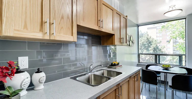 0201-660 Briar Hill Avenue, Toronto, ON, M6B 1L2 - 70