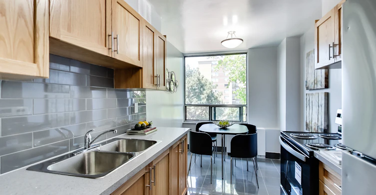 0201-660 Briar Hill Avenue, Toronto, ON, M6B 1L2 - 73
