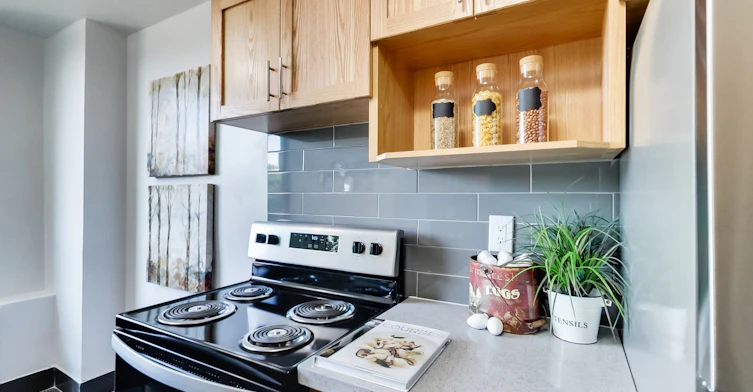 0201-660 Briar Hill Avenue, Toronto, ON, M6B 1L2 - 72