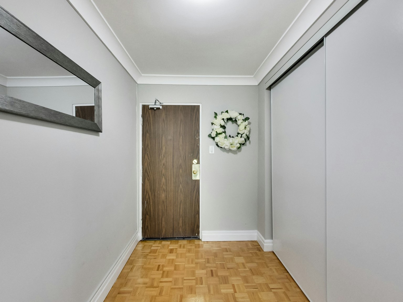 0201-660 Briar Hill Avenue, Toronto, ON, M6B 1L2 - 68