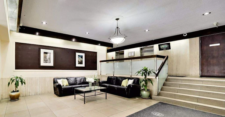 0201-660 Briar Hill Avenue, Toronto, ON, M6B 1L2