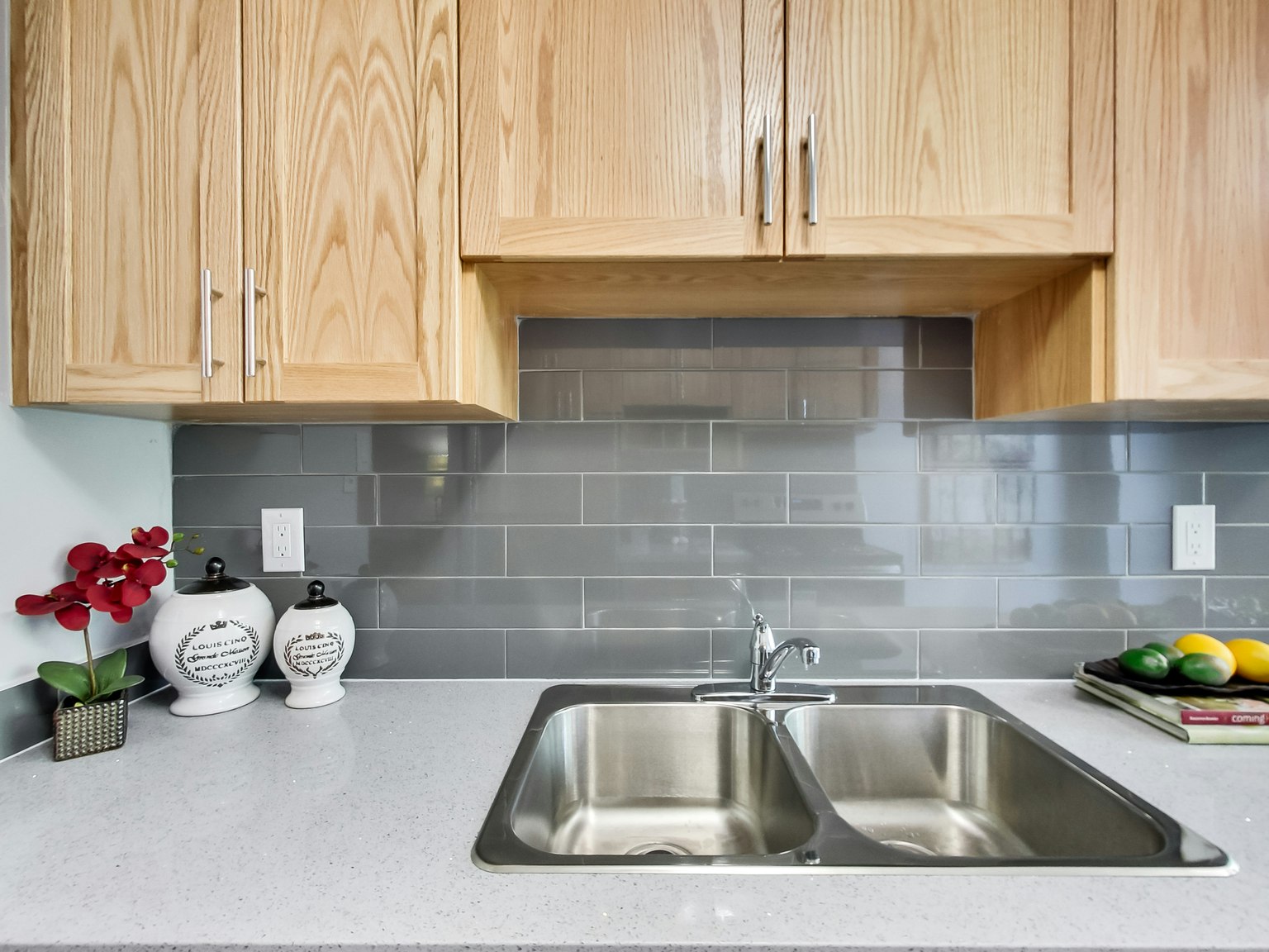 0201-660 Briar Hill Avenue, Toronto, ON, M6B 1L2 - 74