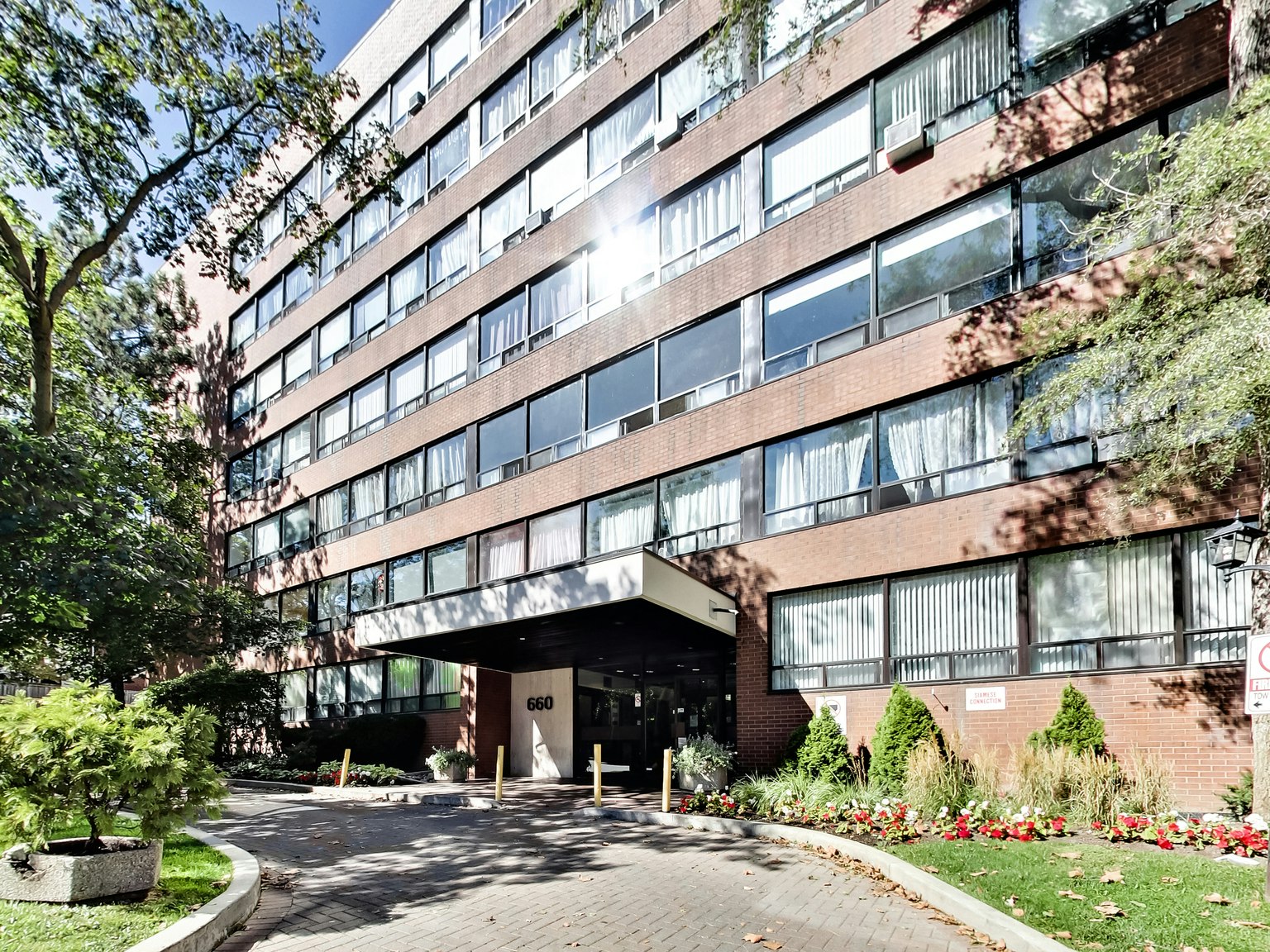0201-660 Briar Hill Avenue, Toronto, ON, M6B 1L2 - 3