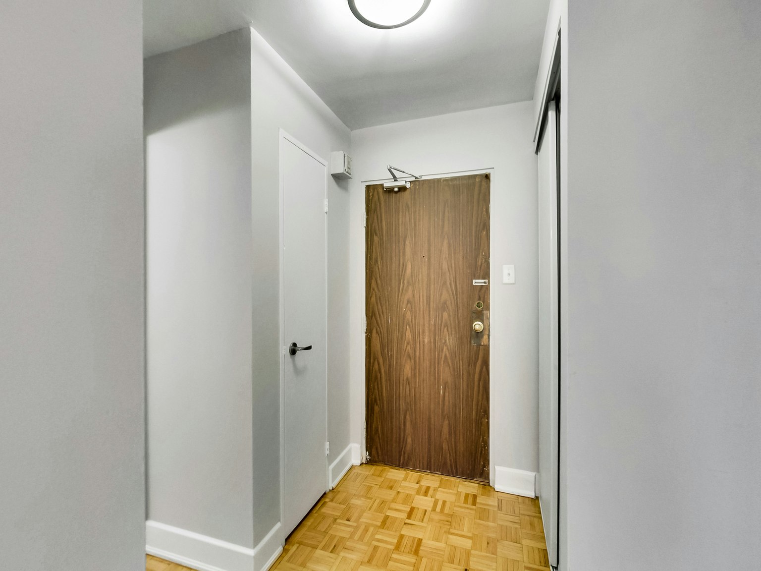 0201-660 Briar Hill Avenue, Toronto, ON, M6B 1L2 - 15