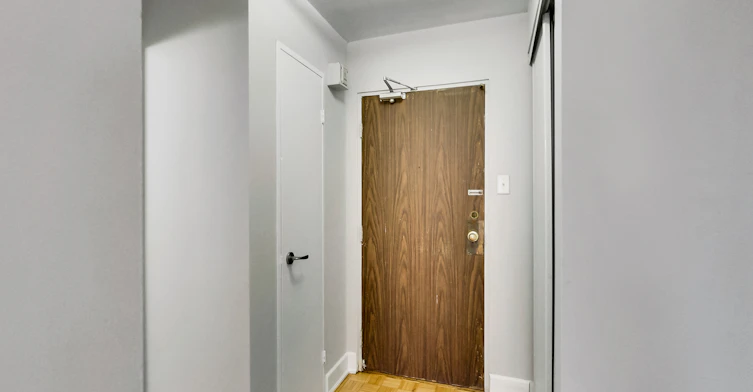0201-660 Briar Hill Avenue, Toronto, ON, M6B 1L2 - 15