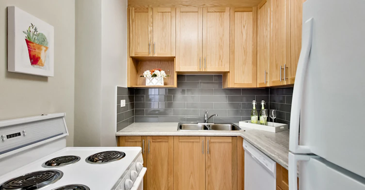 G02-2100 Bathurst Street, Toronto, ON, M5N 2P2 - 34