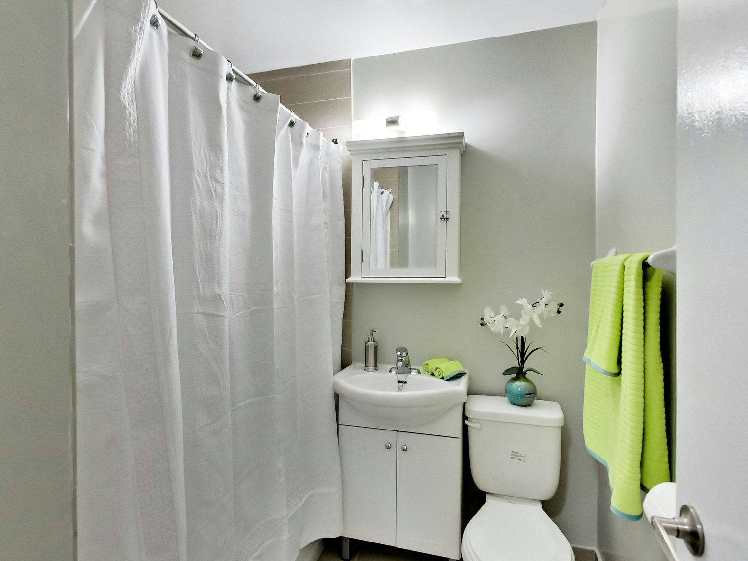 G02-2100 Bathurst Street, Toronto, ON, M5N 2P2 - 41