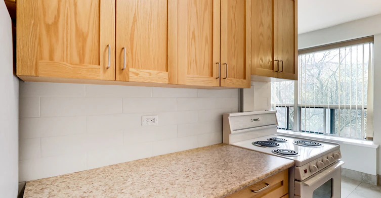 G02-2100 Bathurst Street, Toronto, ON, M5N 2P2 - 48