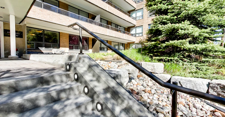 G02-2100 Bathurst Street, Toronto, ON, M5N 2P2 - 6