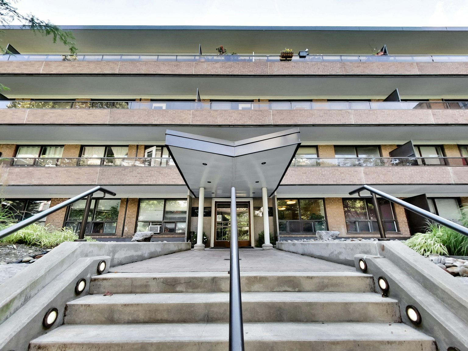 G02-2100 Bathurst Street, Toronto, ON, M5N 2P2 - 18