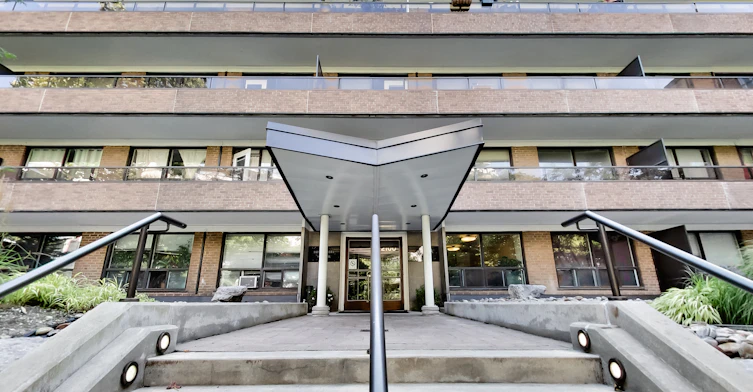 G02-2100 Bathurst Street, Toronto, ON, M5N 2P2 - 18