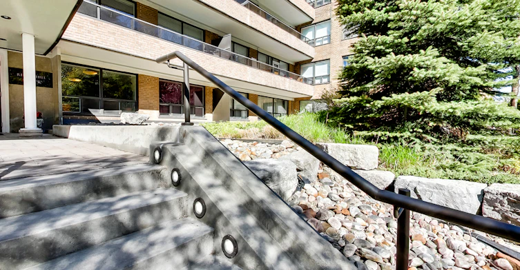 0114-2100 Bathurst Street, Toronto, ON, M5N 2P2 - 6