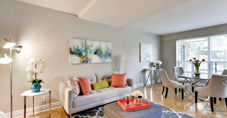 0114-2100 Bathurst Street, Toronto, ON, M5N 2P2