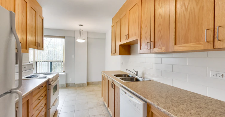 0405-2100 Bathurst Street, Toronto, ON, M5N 2P2 - 46