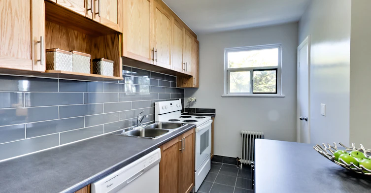 01-46 Foxden Road, Toronto, ON, M3C 2B4 - 57