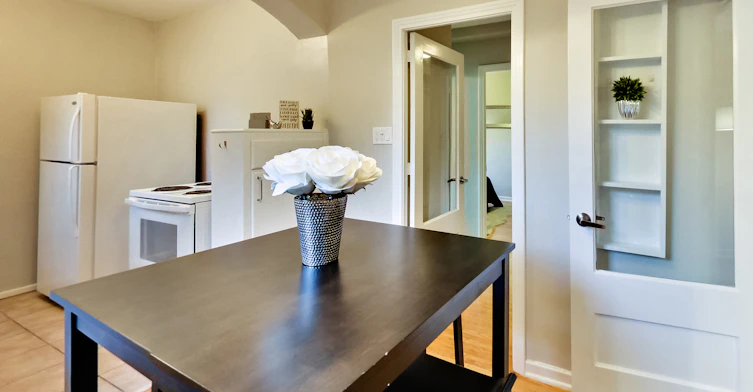 0410-14 Chatsworth Drive, Toronto, ON, M4R 1R5 - 29